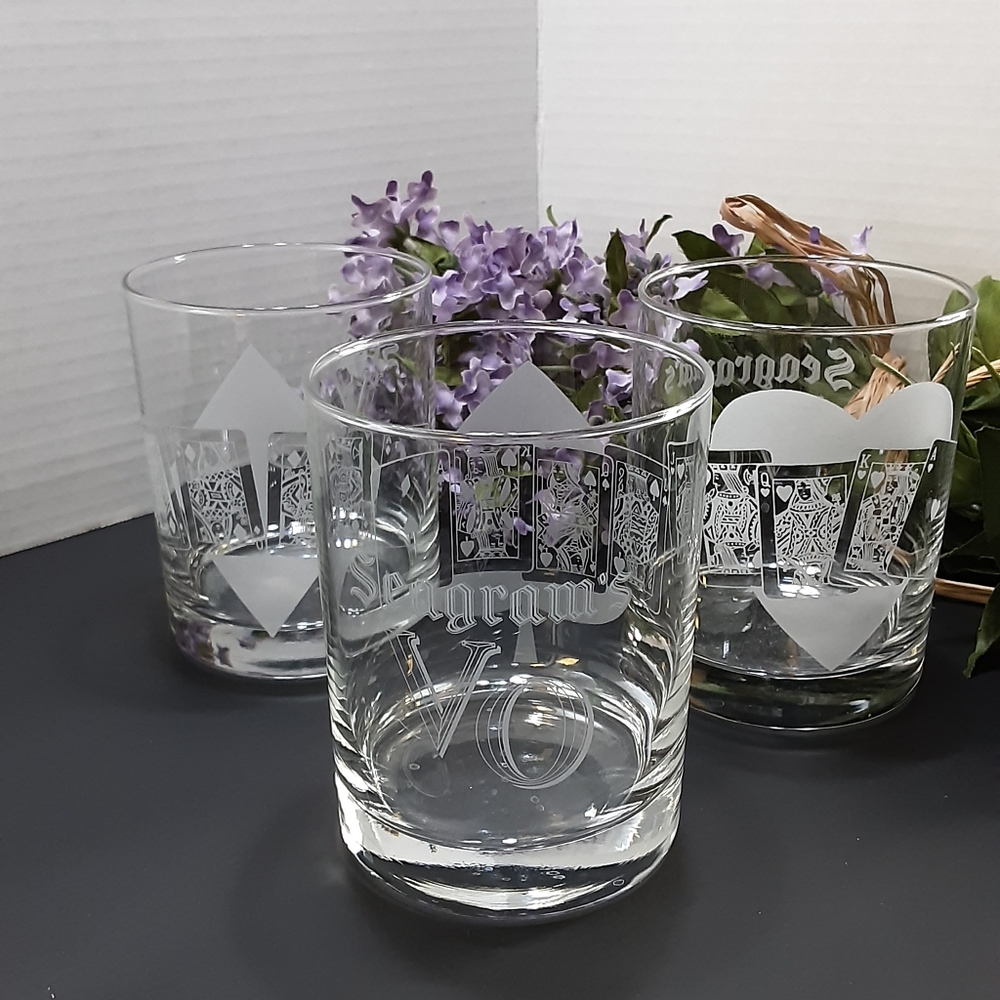 SEAGRAM'S V.O. Canadian Whiskey Bar Glasses Poker Hand Playing Cards Barware